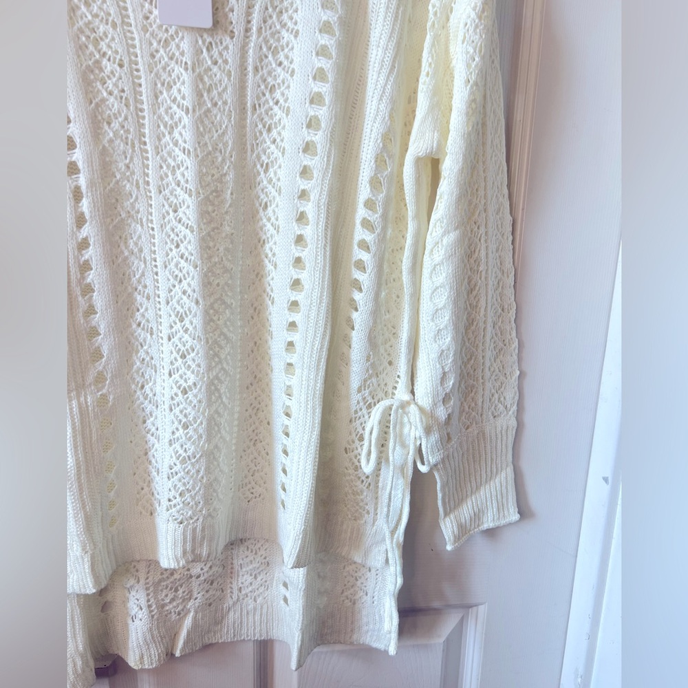 NWT Women’s Ivory crocheted blouse Size Small - Picture 4 of 6